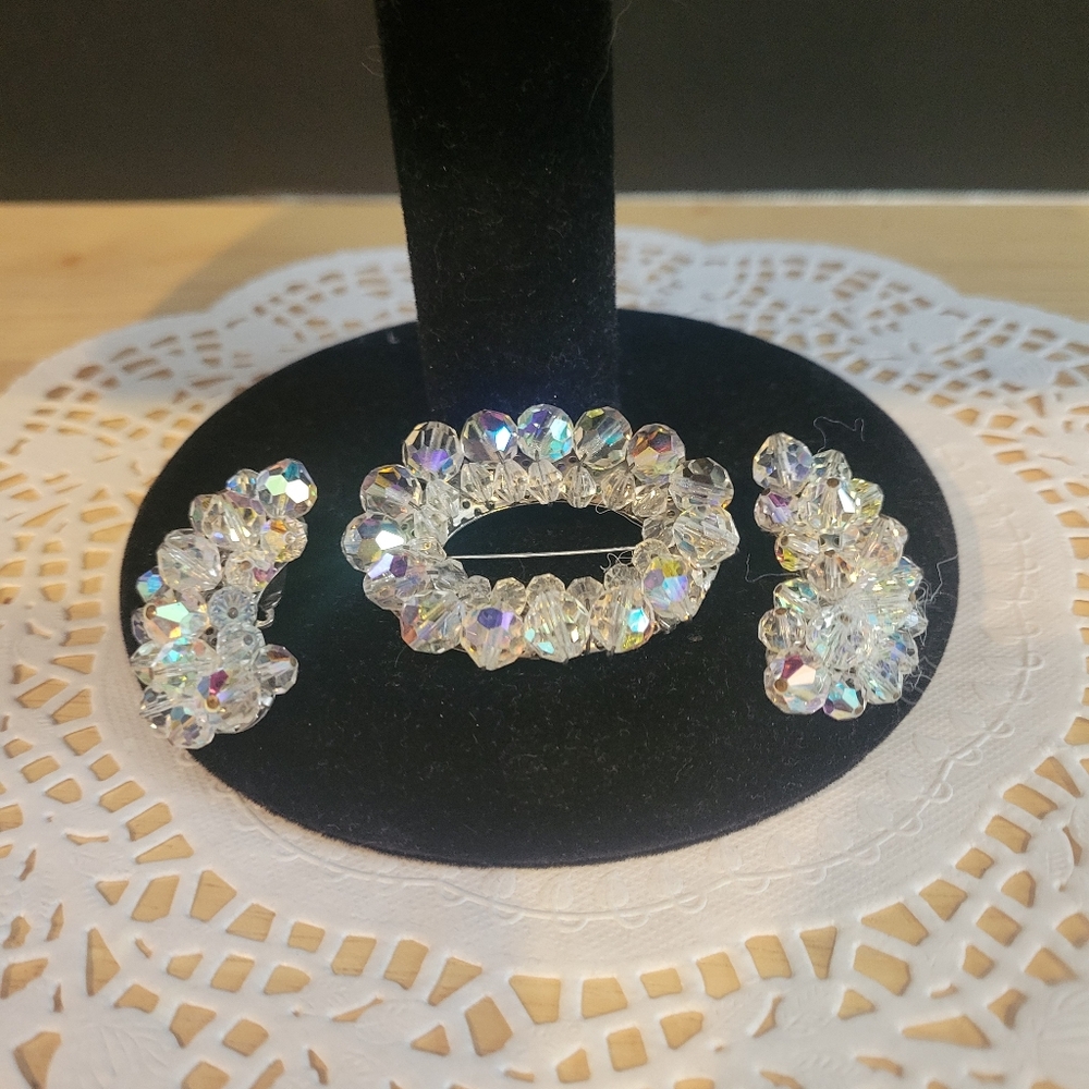 Iridescent Crystal Jewelry Set